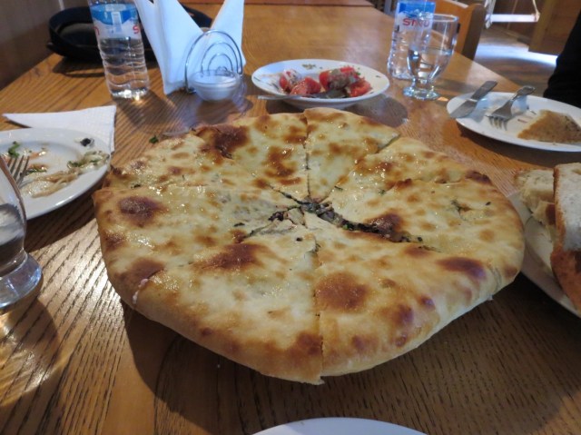 The mysterious and large Plovian khachapuri  